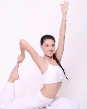 减肥瑜伽 有效的几个瑜伽减肥动作1