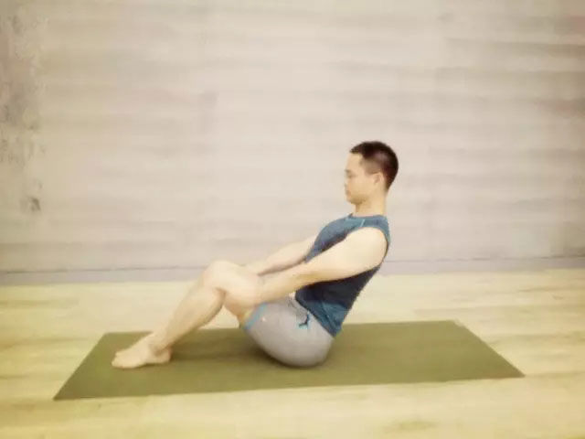 瑜伽体式大全 船式瑜伽动作精讲1
