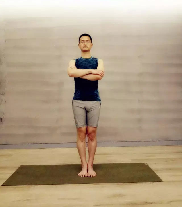 瑜伽体式大全 船式瑜伽动作精讲15